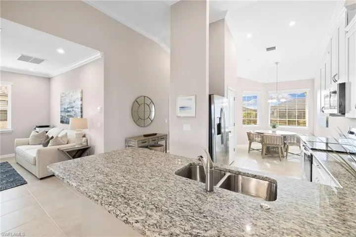 9393 Pocida Ct # 204, Naples Fl 34119