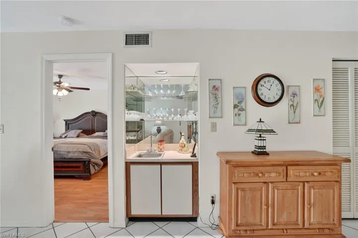 420  Fox Haven  DR, Naples, FL 34104
