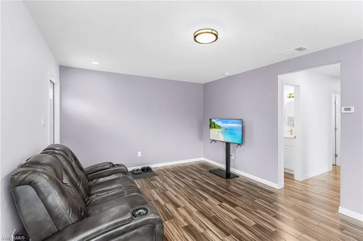 34 Hamlin Ct, Lehigh Acres, Florida 33936