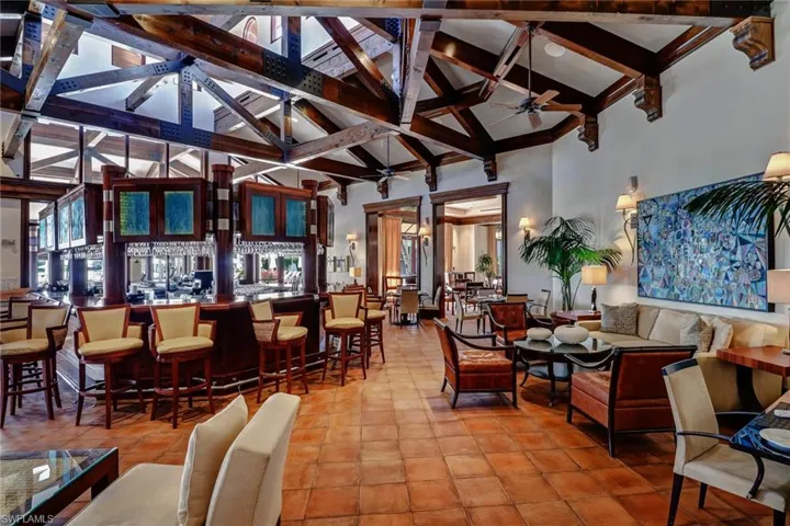 Beach Club Bar Area for great social gatherings and Happy Hour!
