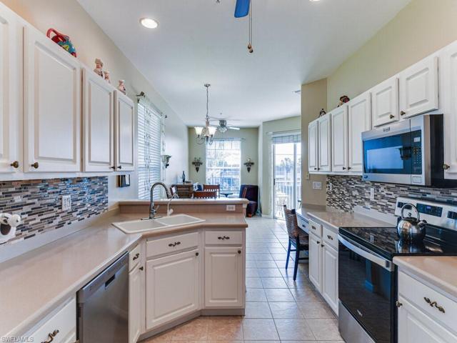 2220  Arielle  DR, Naples, FL 34109