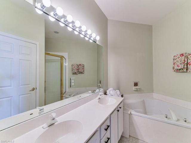 2220  Arielle  DR, Naples, FL 34109