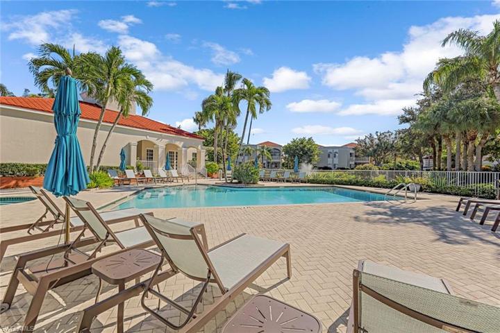 2220  Arielle  DR, Naples, FL 34109