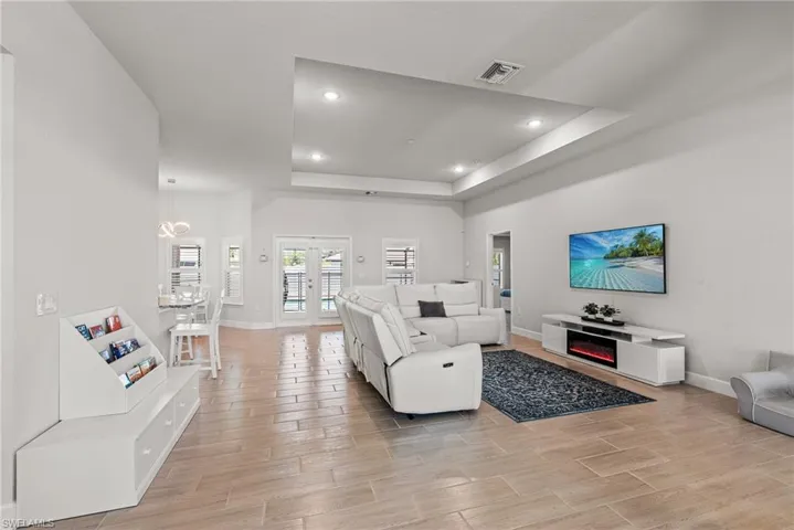 129 Sw 22nd Ter, Cape Coral Fl 33991