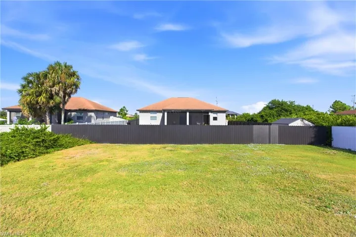 2906 26th St Sw, Lehigh Acres, Florida 33976