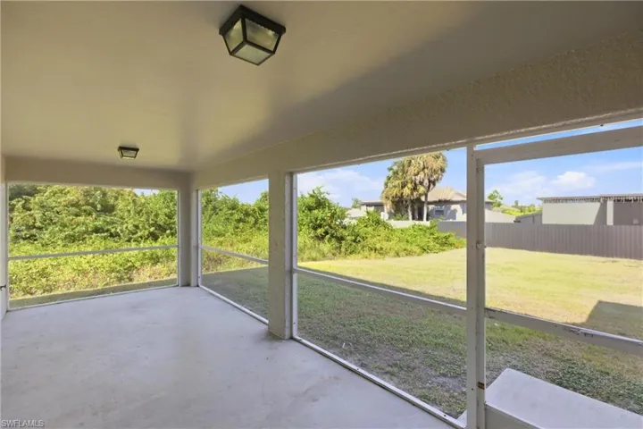 2906 26th St Sw, Lehigh Acres, Florida 33976