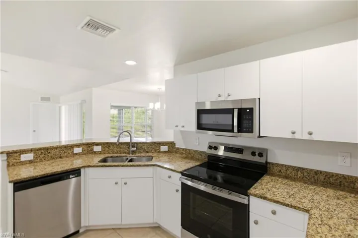 2906 26th St Sw, Lehigh Acres, Florida 33976