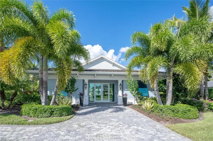 2167  Marquesa  CIR, Naples, FL 34112