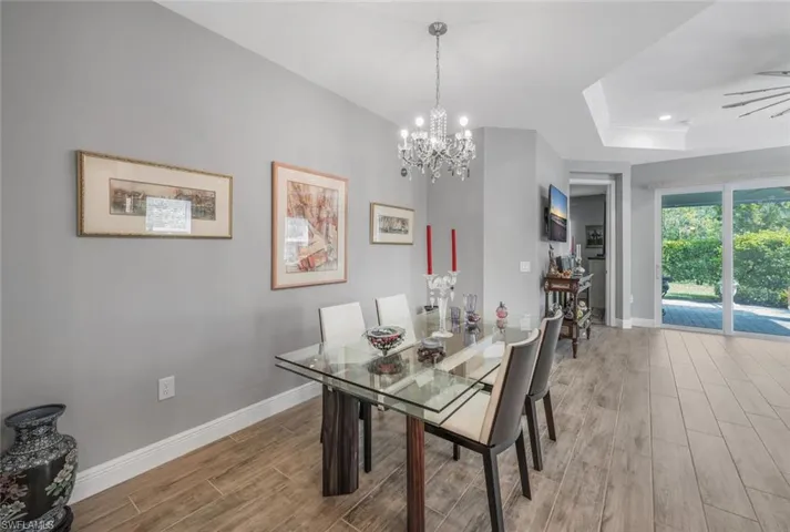 2167  Marquesa  CIR, Naples, FL 34112