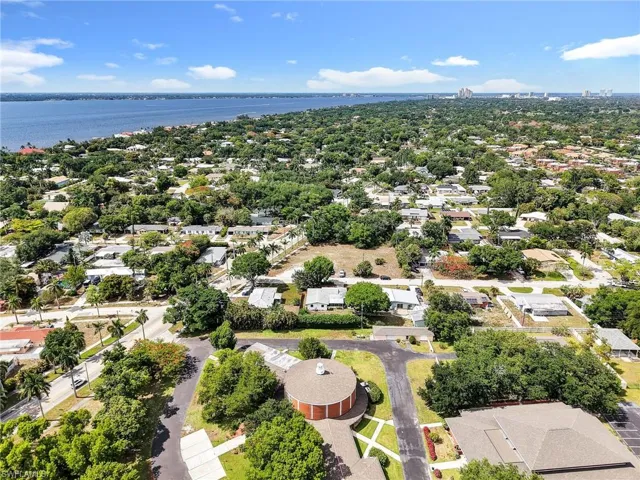 1404 Santa Barbara Ave, Fort Myers, Florida 33901