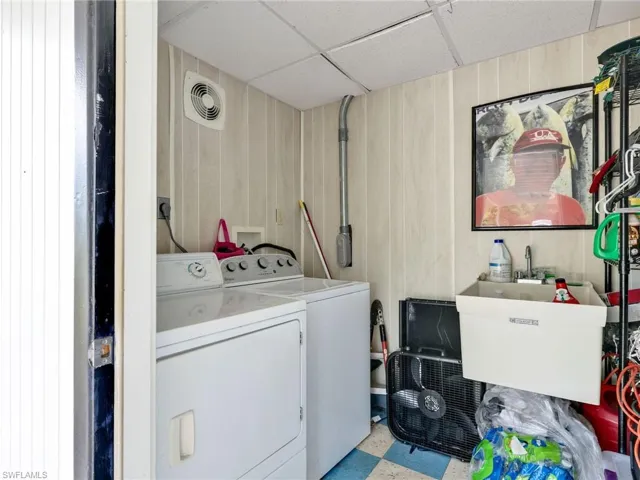 1404 Santa Barbara Ave, Fort Myers, Florida 33901