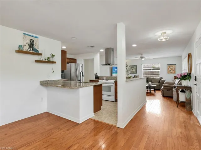 1404 Santa Barbara Ave, Fort Myers, Florida 33901