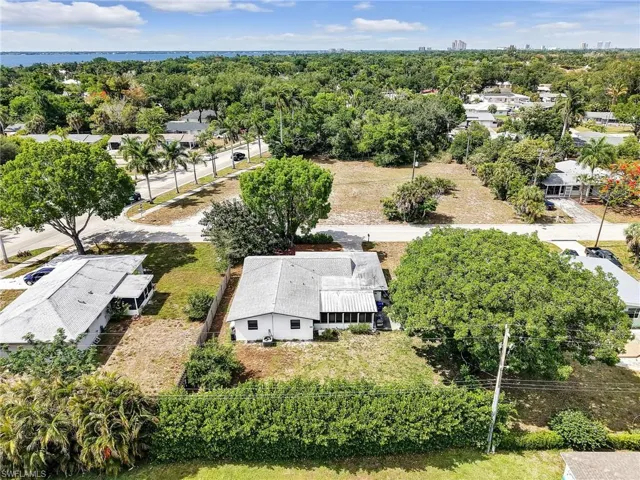 1404 Santa Barbara Ave, Fort Myers, Florida 33901