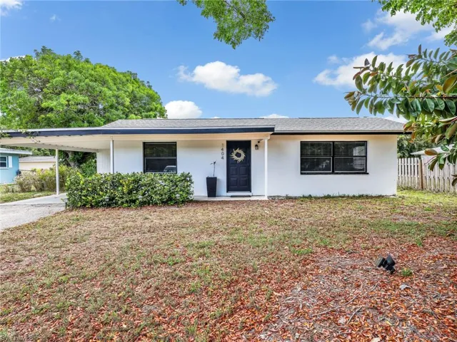 1404 Santa Barbara Ave, Fort Myers, Florida 33901