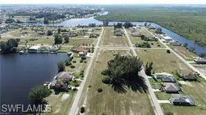 2825 Nw 45th Pl, Cape Coral, Florida 33993