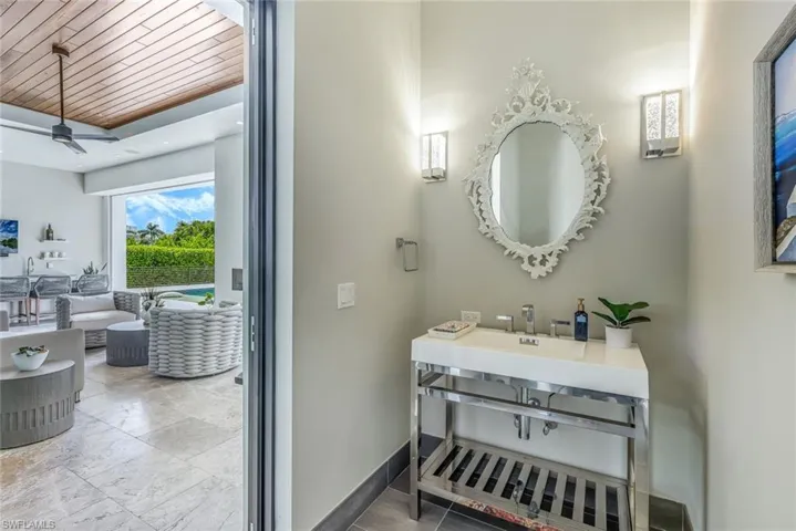4651  Crayton  RD, Naples, FL 34103