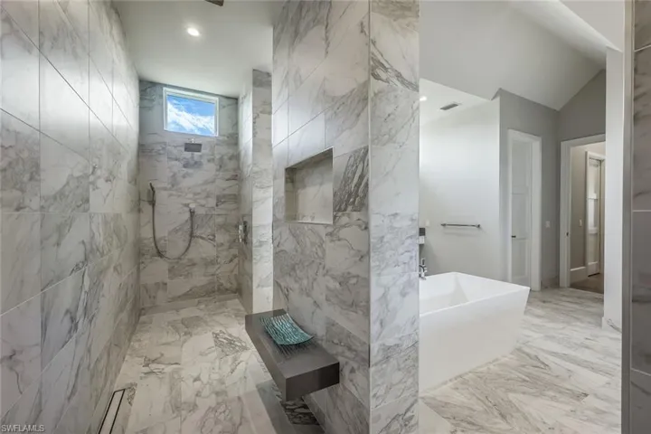 4651  Crayton  RD, Naples, FL 34103
