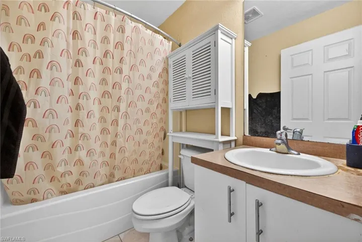4700/4702 Leonard Blvd S, Lehigh Acres, Florida 33973