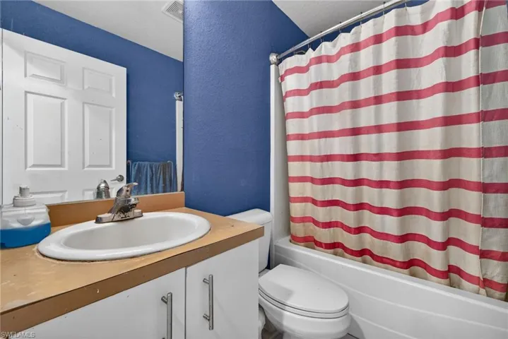 4700/4702 Leonard Blvd S, Lehigh Acres, Florida 33973