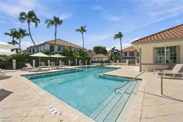 269 Colonade Cir 2802, Naples, Florida 34103