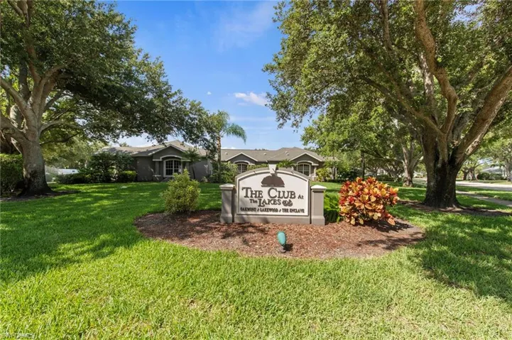 17450 Stepping Stone Dr, Fort Myers, Florida 33967
