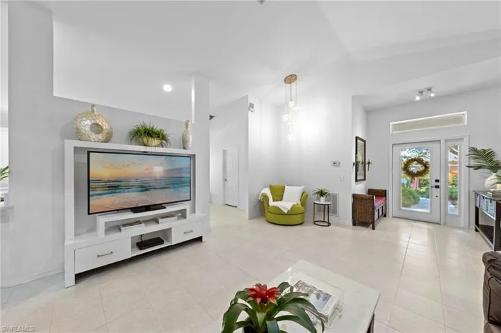17450 Stepping Stone Dr, Fort Myers, Florida 33967