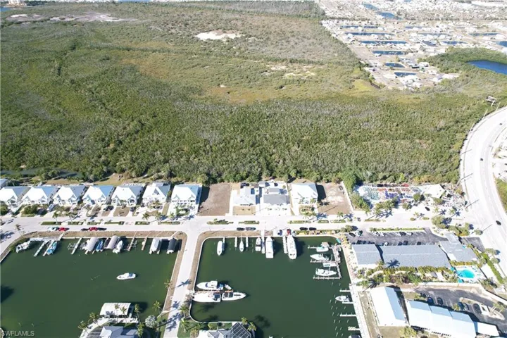 Aerial views Siesta Isles