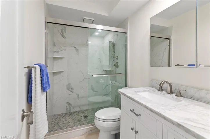 601  12th S AVE, Naples, FL 34102