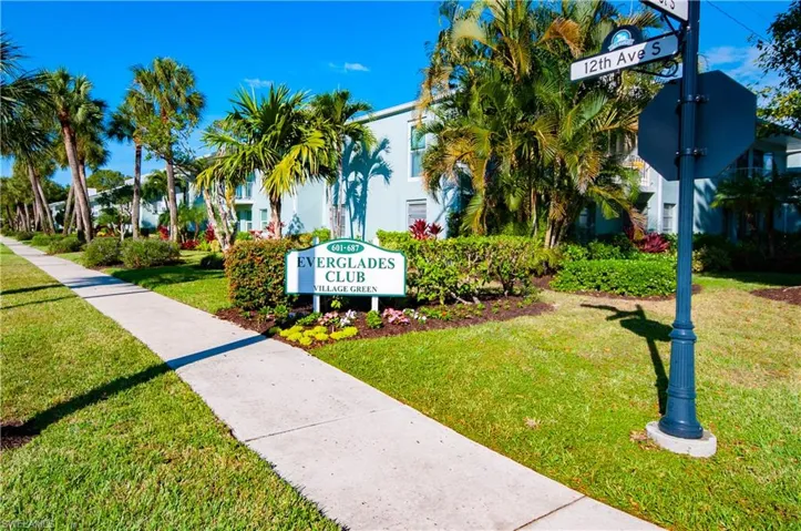 601  12th S AVE, Naples, FL 34102