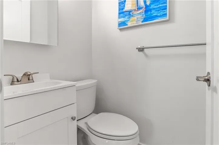 601  12th S AVE, Naples, FL 34102