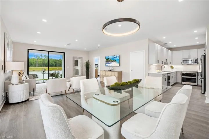 THE ASTER (A)1-STORY VILLA • 3 BEDROOMS  2.5 BATHROOMS 1-CAR GARAGE 1,590 INTERIOR SQ. FT. 1,946 TOTAL SQ. FT.