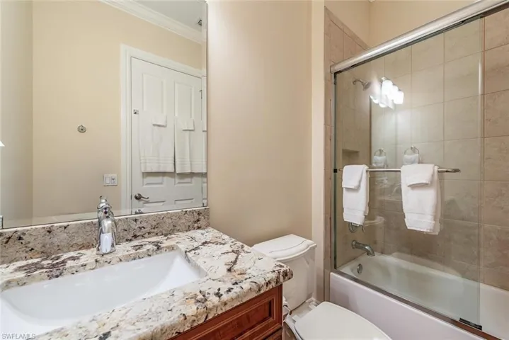 7599 Moorgate Point Way, Naples Fl 34113