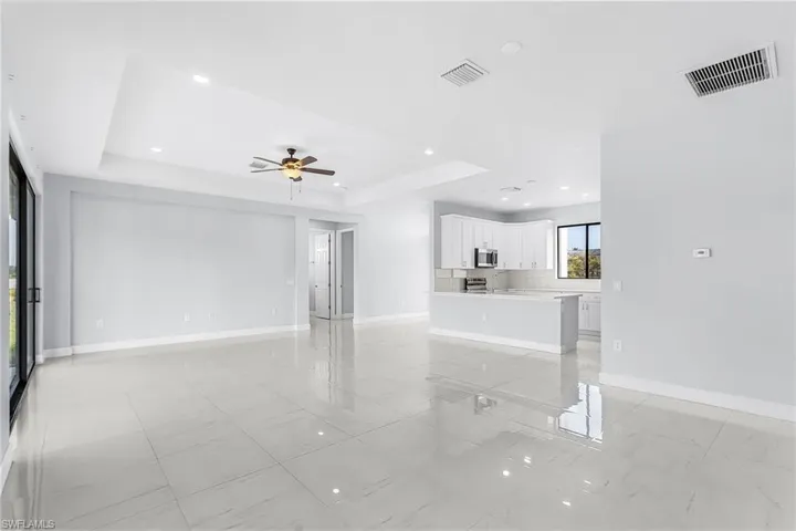 2716 Diplomat Pkwy W, Cape Coral, Florida 33993