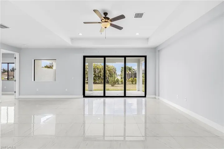 2716 Diplomat Pkwy W, Cape Coral, Florida 33993
