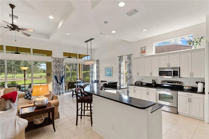 6534  Caldecott  DR, Naples, FL 34113