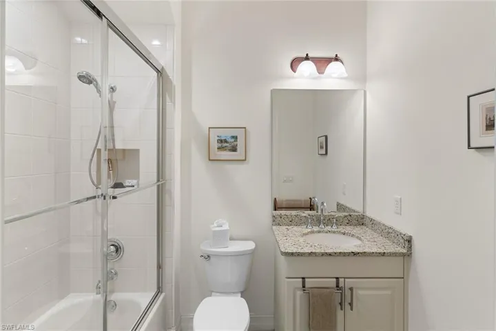 6534  Caldecott  DR, Naples, FL 34113
