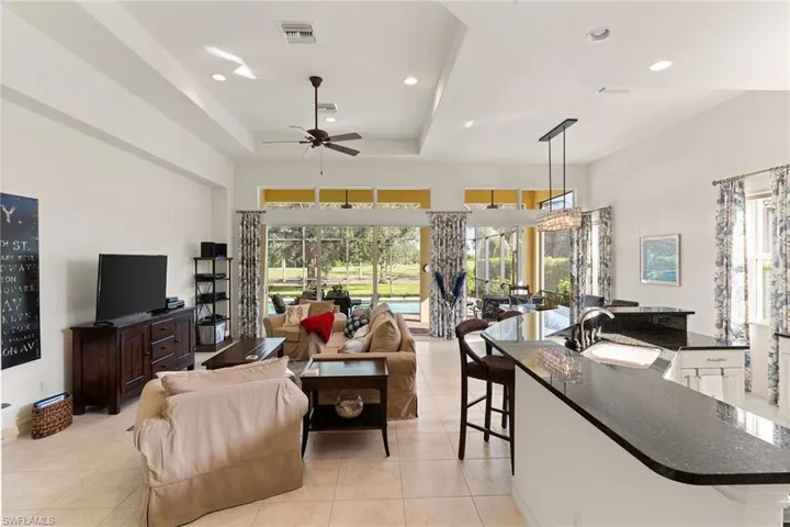 6534  Caldecott  DR, Naples, FL 34113