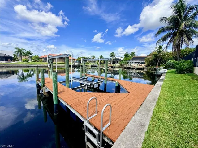 4000 Sw 27th Ave, Cape Coral, Florida 33914