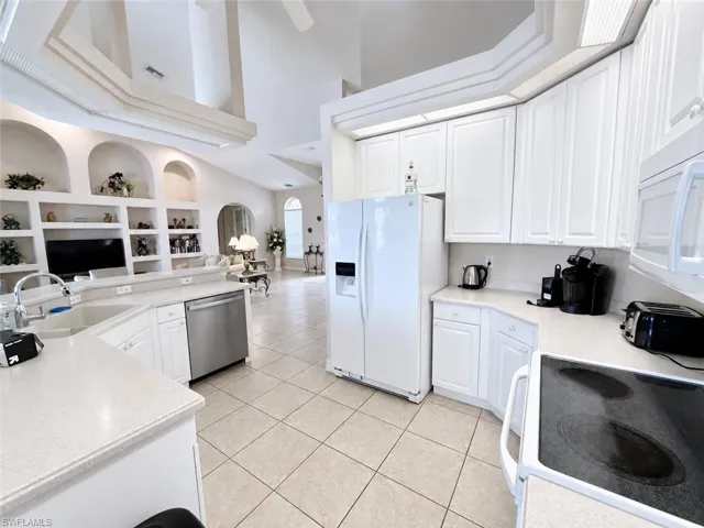 4000 Sw 27th Ave, Cape Coral, Florida 33914