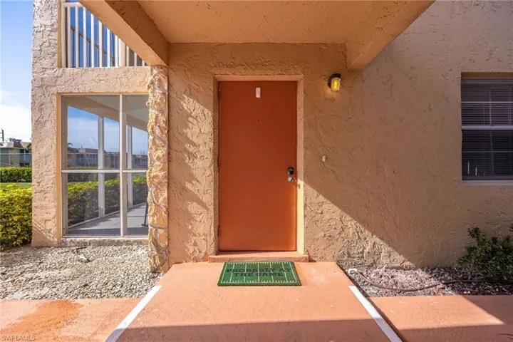 1400 Pompei Ln 23, Naples, Florida 34103