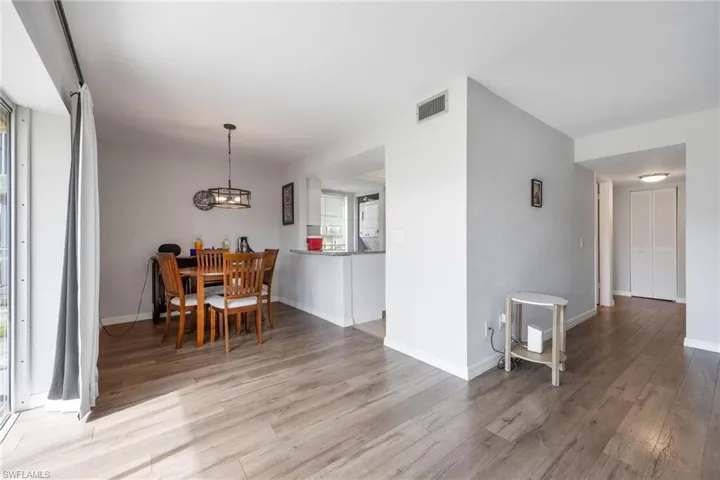 1400 Pompei Ln 23, Naples, Florida 34103