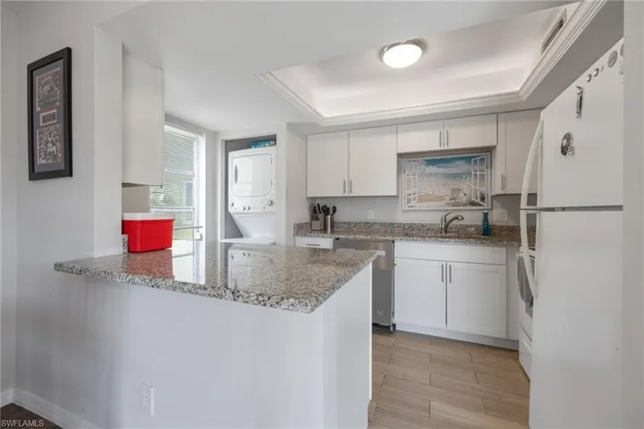 1400 Pompei Ln 23, Naples, Florida 34103