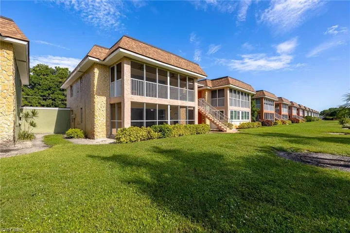 1400 Pompei Ln 23, Naples, Florida 34103