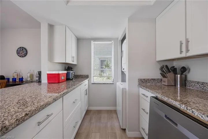 1400 Pompei Ln 23, Naples, Florida 34103