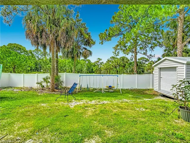 5042 Se Tradewinds Cir, Labelle, Florida 33935