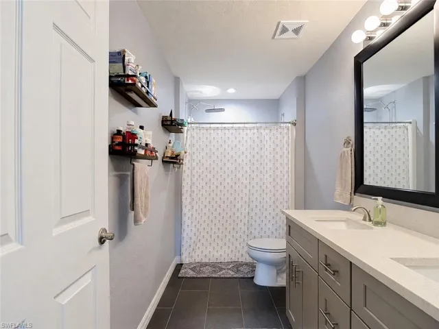 5042 Se Tradewinds Cir, Labelle, Florida 33935