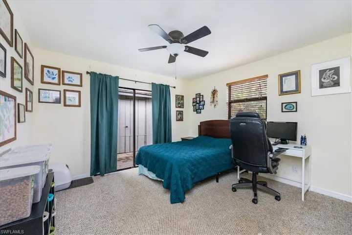 1040  Oak Forest  DR, Naples, FL 34104