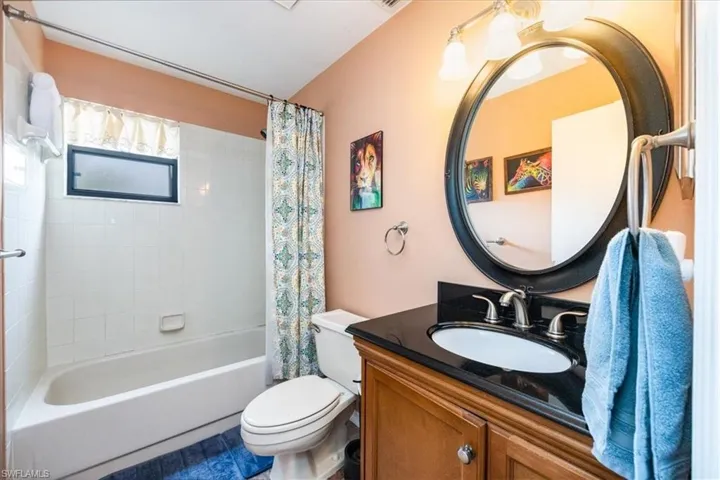 1040  Oak Forest  DR, Naples, FL 34104