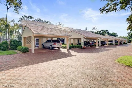 2420 Hidden Lake Dr 5, Naples, Florida 34112