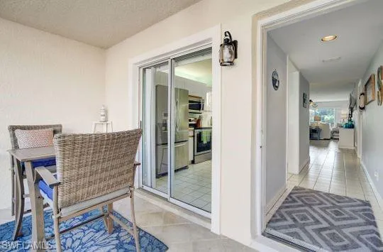 2420 Hidden Lake Dr 5, Naples, Florida 34112